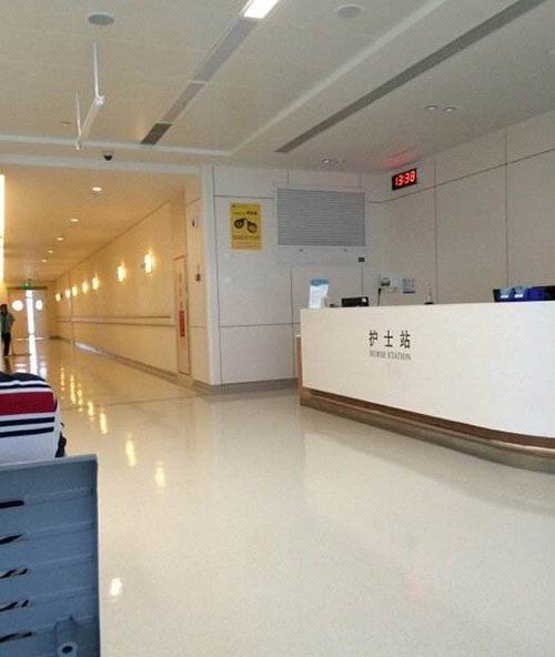 采用水蜜桃视频在线观看防火板装修的香港大学深圳医院护士站