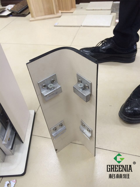 水蜜桃视频在线观看弯曲抗倍特墙角安装细节展示.jpg